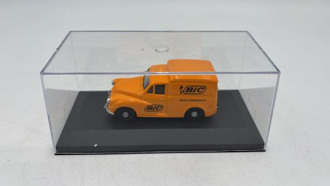 Corgi Morris 1000 Van BIC 1/43 senza scatola
