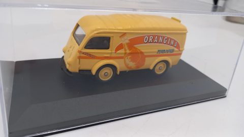 Corgi Renault 1000 Kg van Orangina 1953 1/55, senza scatola originale