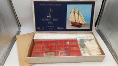 Corel Flying Fish american market Schooner 1/50, nave in legno in kit di montaggio, confezione lievemente usurata - scala 1:?