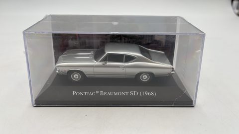 Pontiac Beaumont SD 1968 1/43 senza scatola originale