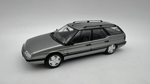Citroen XM Break 1/24,  senza scatola originale, Portapacchi sx rotto