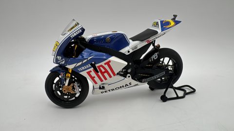 Yamaha YZR-M1 Valentino Rossi 1/12, Campione Moto GP 2009 senza scatola originale