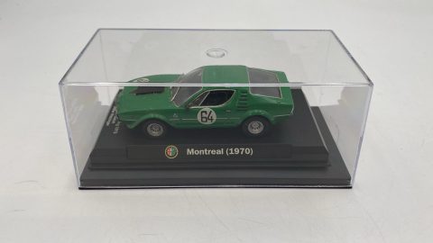 Alfa Romeo Montreal 1970 1/43 senza scatola originale, vernice rovinata