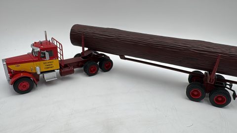 Camion Peterbilt 281 Gilchrist Timber Company 1/43,  senza scatola originale