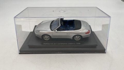 Porsche 911 Carrera Cabrio 1998 1/43 senza scatola originale