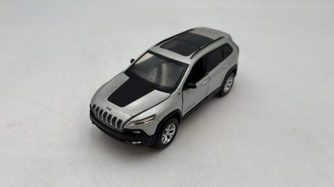 Jeep Cherokee 2014 1/32 senza scatola