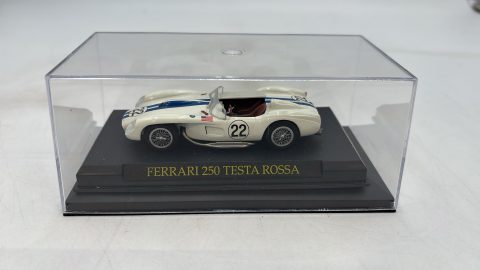 Ferrari 250 Testa Rossa 1/43 senza scatola originale