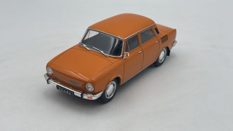 Skoda 100L 1/24 senza scatola originale