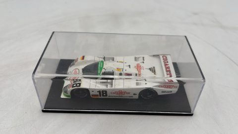 Porsche 962 C 24h Le Mans 1993 1/43 senza scatola originale, Adesivo bandiera tedesca leggermente rovinato