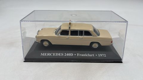 Mercedes 240D Frankfurt 1972 1/43 senza scatola originale