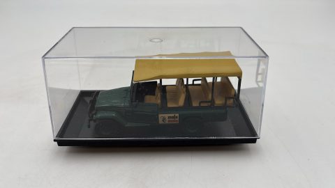 Toyota Land Cruiser 1/43 senza scatola originale