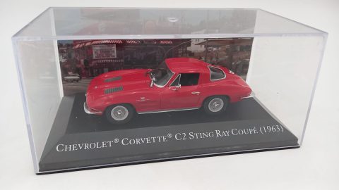 Chevrolet Corvette C2 Sting Ray Coupe 1963 1/43, senza scatola originale