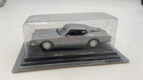 Buick Riviera GS 1971 1/43