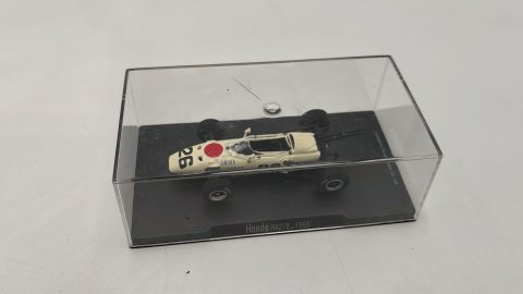Honda RA272 R.Ginther 1965 1/43 senza scatola originale, teca rotta