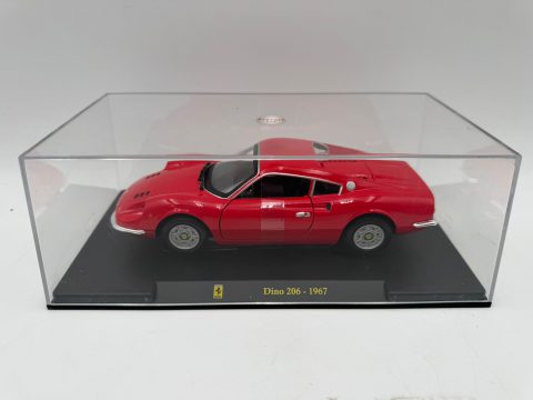 Ferrari Dino 206 1967 1/24 senza scatola originale