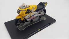 Honda NSR 500 Valentino Rossi World Champion 2001 1/18, senza scatola originale - scala 1:18