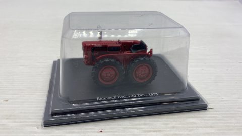 Raimondi Bruco 40 T45 trattore 1953 1/43