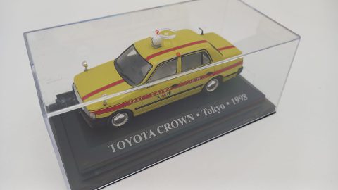 Toyota Crown Taxi Tokyo 1998 1/43, senza scatola originale