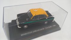 Hindustan Ambassador Taxi New Delhi 1980 1/43, senza portapacchi e senza scatola originale - scala 1:43