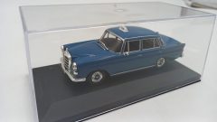 Mercedes 200D Taxi Athens 1965 1/43, senza scatola originale - scala 1:43