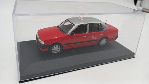 Toyota Crown Taxi Hong Kong 1998 1/43, senza scatola originale, mancante specchio destro