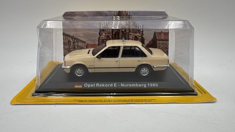 Opel Rekord E Nuremberg 1980 1/43, confezione lievemente usurata