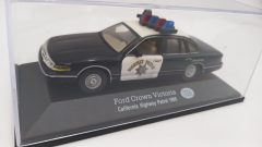 Ford Crown Victoria California Highway Patrol 1995 1/43, senza scatola originale - scala 1:43