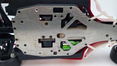 DeAgostini Ferrari F2004 M. Schumacher 1/8, modello radiocomandato a scoppio, radiocomando in frequenza, completa e funzionante - foto 9