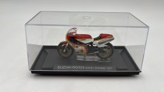 Suzuki RG500 B. Sheene 1977 1/24 senza scatola originale - scala 1:24