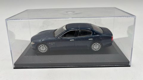 Maserati Quattroporte 2003 1/43 senza scatola originale