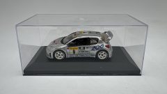Peugeot 206 WRC 1/43,  senza scatola originale, Specchietto DX Lievemente danneggiato - scala 1:43