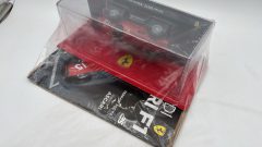 Ferrari 500 F2 Alberto Ascari 1952 1/24, Sigillata con Fascicolo, Sigillo in plastica della confezione leggermente Rovinato. - foto 2
