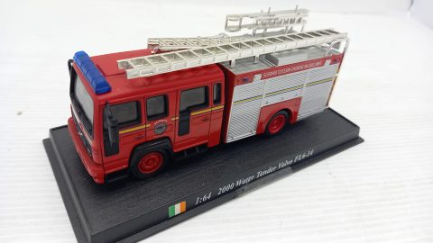 Volvo FL6-14 Water Tender Vigili del fuoco 2000 1/64, senza scatola originale