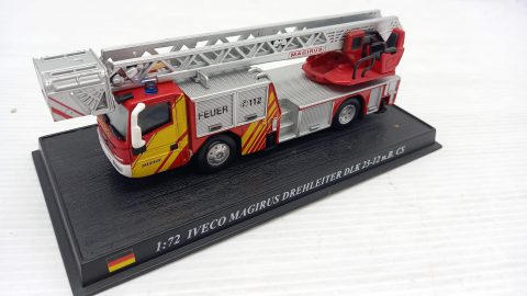 Iveco Magirus Drehleiter DLK 23-12 CS Vigili del fuoco 1/72, senza scatola originale