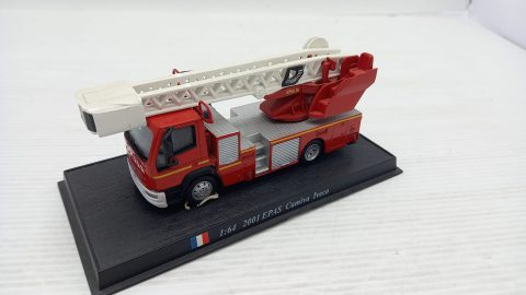 Iveco EPAS Camiva Vigili del fuoco 2001 1/64, senza scatola originale