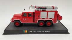Autocarro dei pompieri Acmat 6x6 FPTR 1981 specchietti rotti, lampeggiante mancante  senza scatola originale 1/64 - scala 1:?