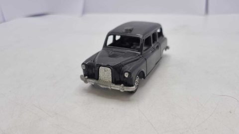 Dinky Toys Austin Taxi 1/43 Manca tutto l'interno dell'auto