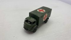 Dinky Toys Military Ambulance 1/43 senza scatola originale, qualche segno del tempo - scala 1:43