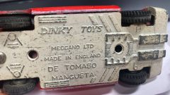 Dinky Toys De Tomaso Mangusta 1/43 senza scatola originale, segni di usura, vernice e decals rovinate - foto 2