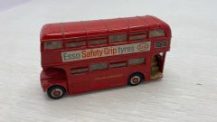 Dinky Toys Routemaster bus London transport 1/76 senza scatola originale, vernice rovinata - scala 1:76
