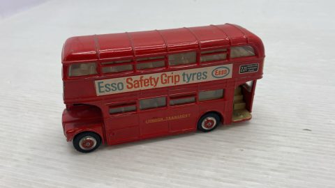 Dinky Toys Routemaster bus London transport 1/76 senza scatola originale, vernice rovinata