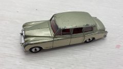 Dinky Toys Rolls Royce Phantom V 1/43 senza scatola originale, vernice rovinata, segni del tempo - scala 1:43
