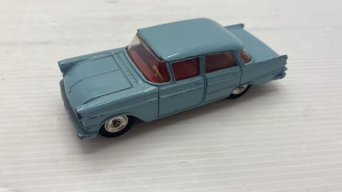 Dinky Toys Opel Kapitan 1/43 senza scatola originale