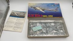 Dragon Tu-95 Bear D Oriental Express 1/200 - scala 1:200