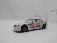 BBurago Ford Escort Cosworth 1992, 1/43. Molto usurata e senza scatola originale - scala 1:43