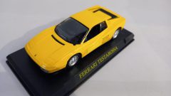 Ferrari Testarossa 1/43, mancante dello specchietto, senza scatola originale - scala 1:43