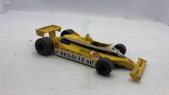 Renault RE30 1/23 senza scatola originale, usata con segni del tempo - scala 1:24