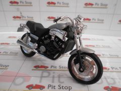 Maisto Yamaha V-Max 1/18, senza scatola originale - scala 1:18