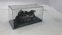 Honda NSR500 Loris Capirossi 2002 1/24 - scala 1:24