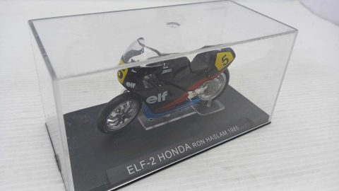 ELF-2 Honda Ron Haslam 1985 1/24, senza scatola originale